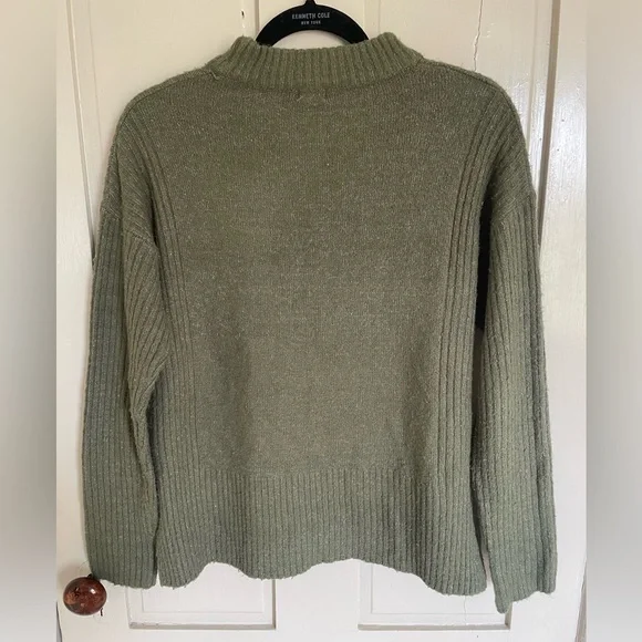 Garage Green Crew Neck Sweater with Ribbed Texture Essential Basic Work Casual - Picture 9 of 14